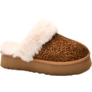 CORKYS 8.5 Footwear Mini Leopard Animal Print Cuddle Up Platform Slip On